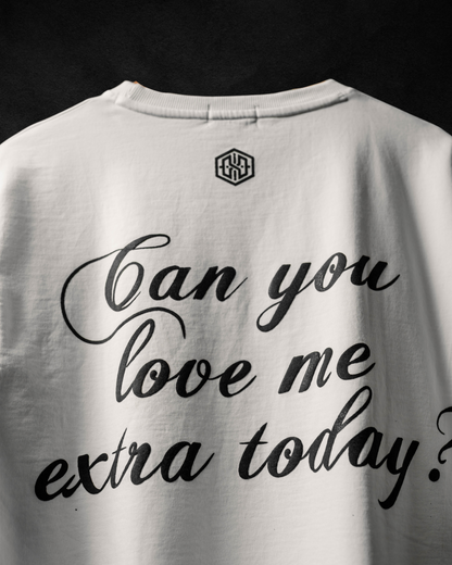 EXTRA LOVE T-SHIRT